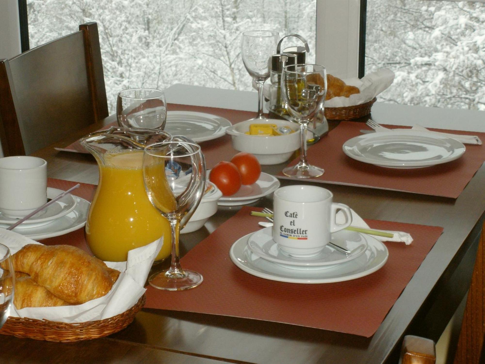Aparthotel Rialb El Serrat Kültér fotó