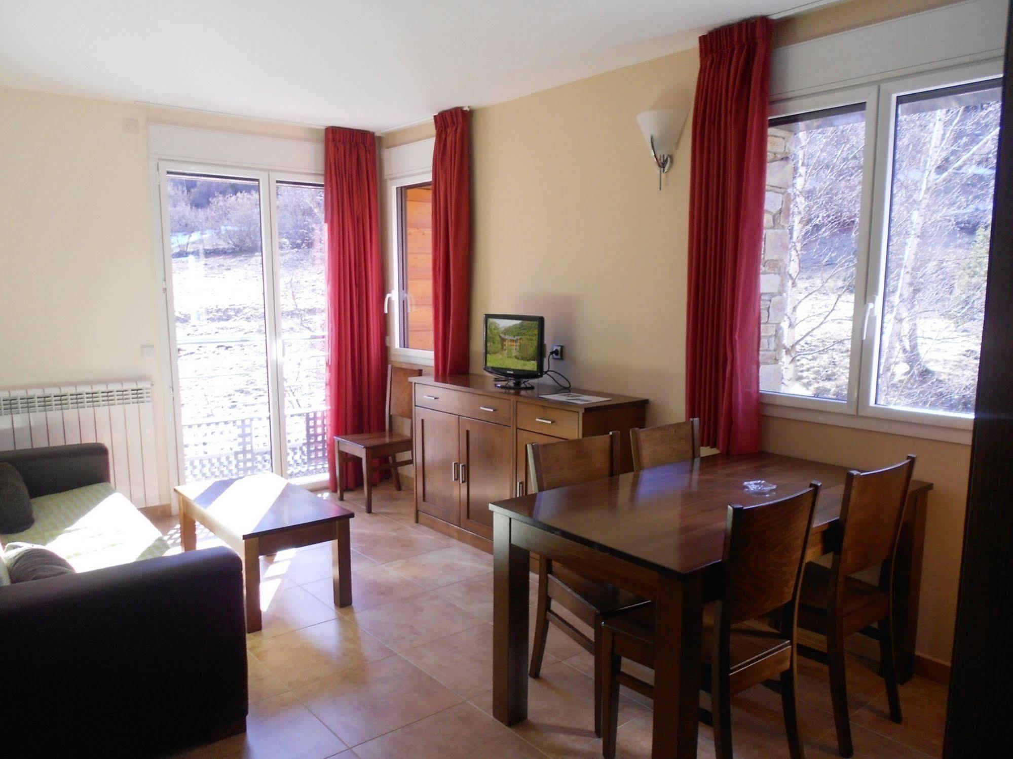 Aparthotel Rialb El Serrat Kültér fotó
