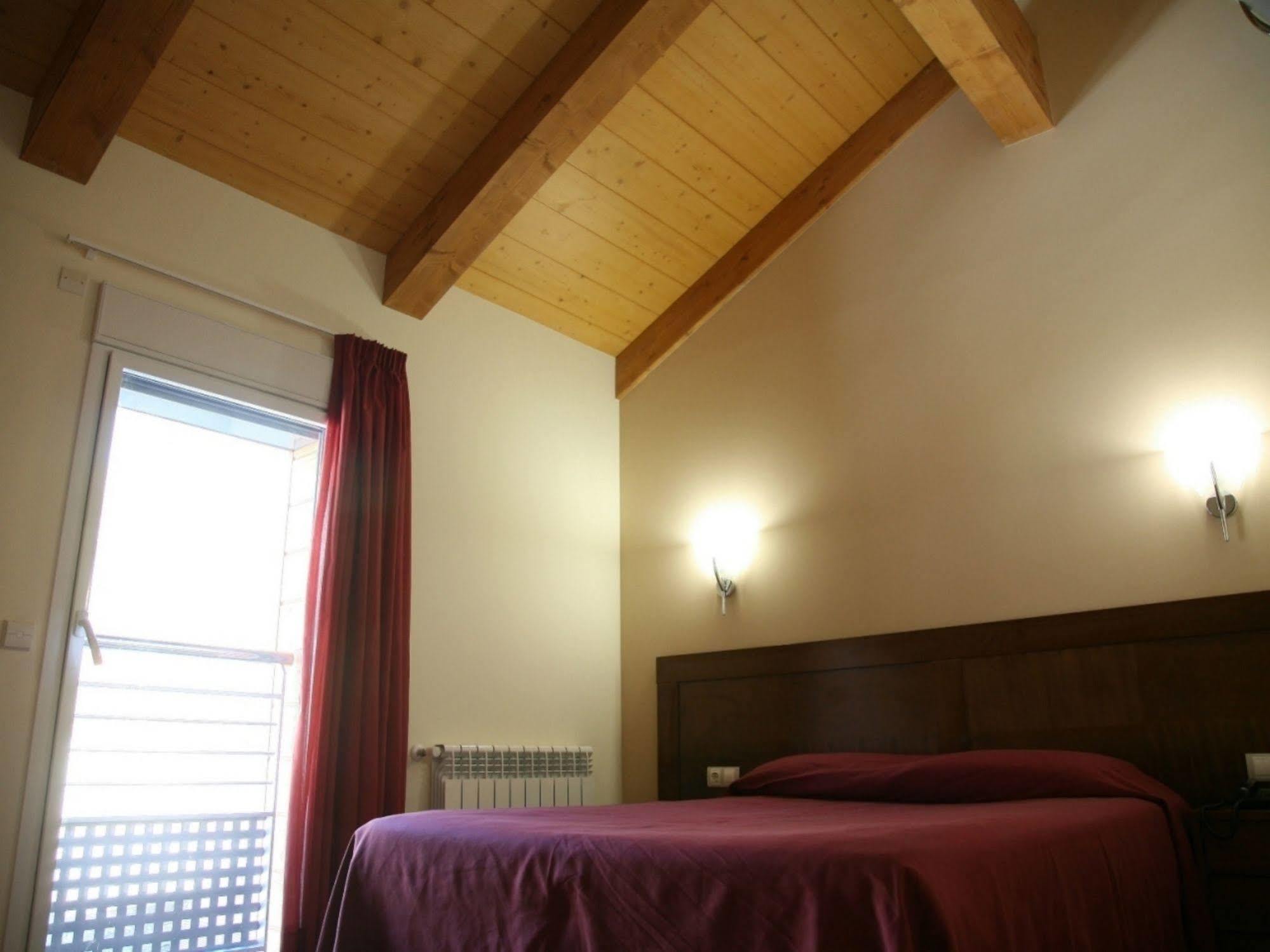 Aparthotel Rialb El Serrat Kültér fotó